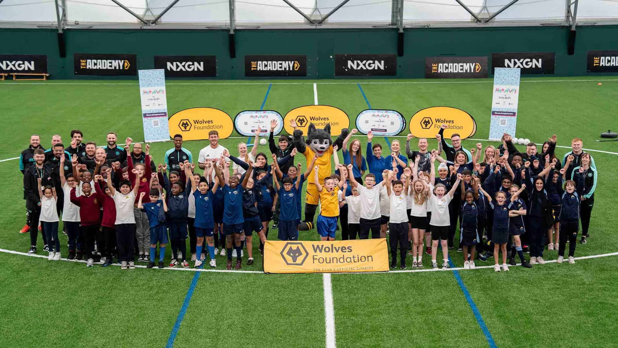 Players and Paralympians showcase Premier League project Image