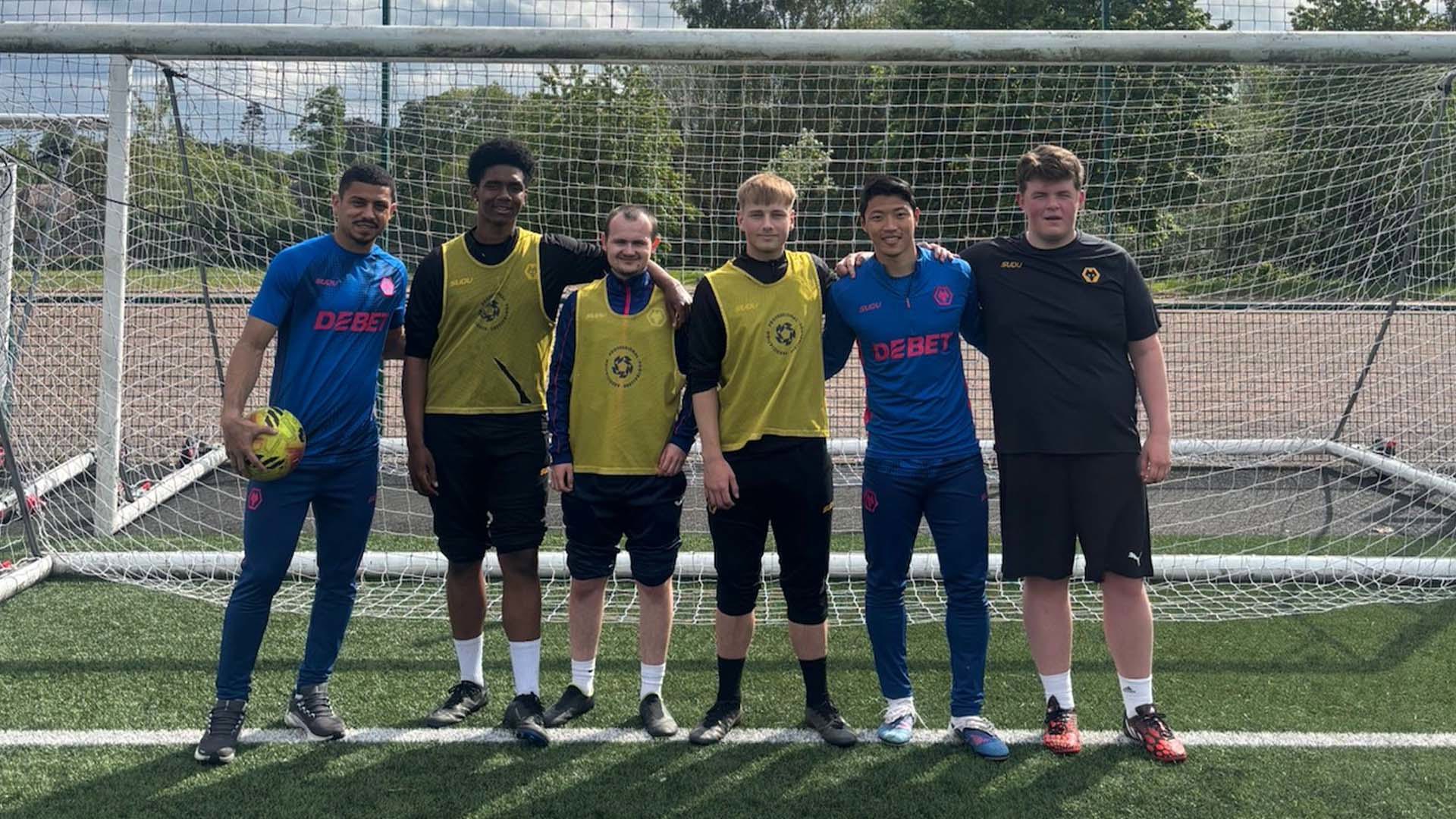 Students benefit from player coaching session Image
