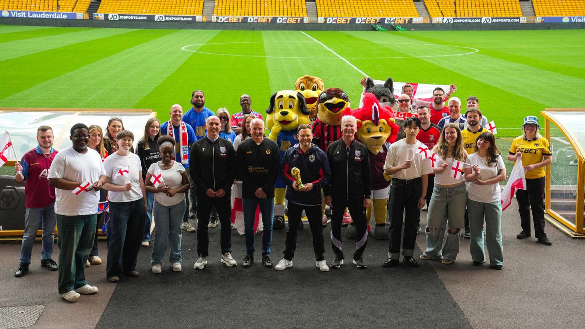 Foundation ambassador making the World Cup sing Image